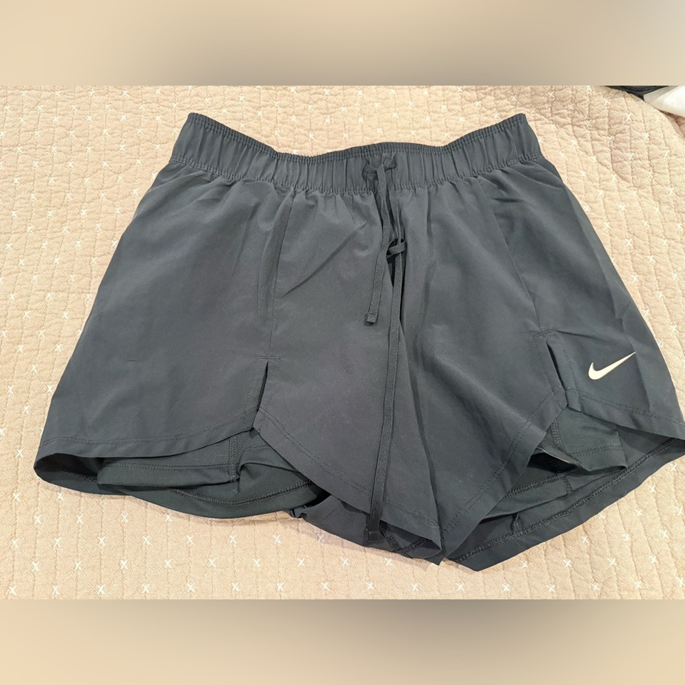 Nike Women's Black 2 in 1 Running Shorts